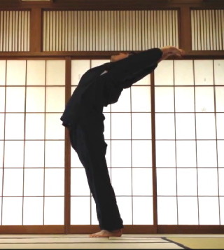 太陽礼拝の体位